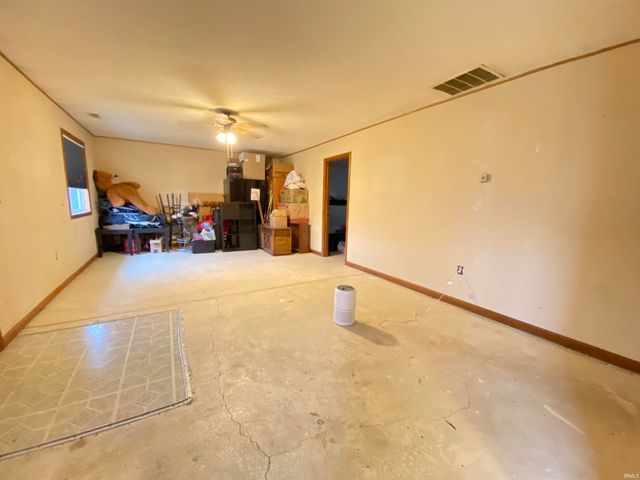 6066 W State Road 60, Mitchell, IN 47446
