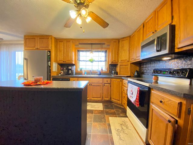 6066 W State Road 60, Mitchell, IN 47446