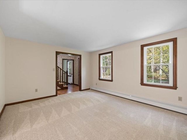 87 Pickens Street, Lakeville, MA 02347
