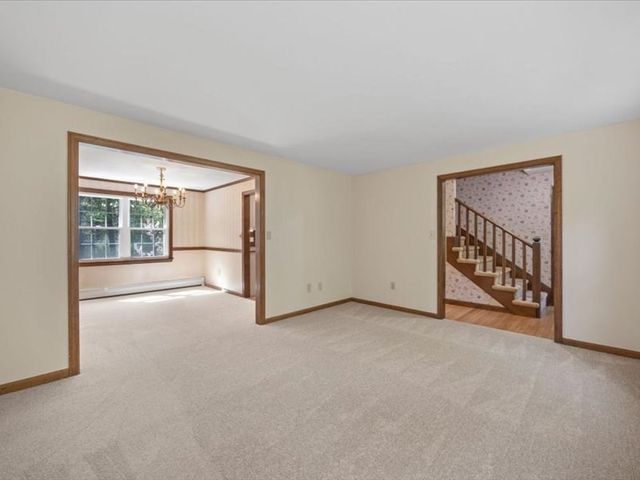 87 Pickens Street, Lakeville, MA 02347