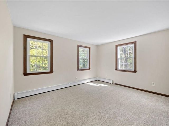 87 Pickens Street, Lakeville, MA 02347