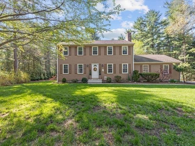 87 Pickens Street, Lakeville, MA 02347