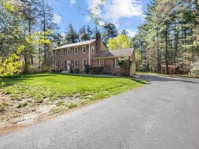 87 Pickens Street, Lakeville, MA 02347