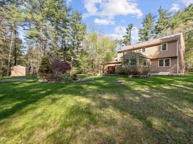87 Pickens Street, Lakeville, MA 02347