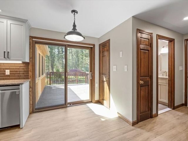 87 Pickens Street, Lakeville, MA 02347