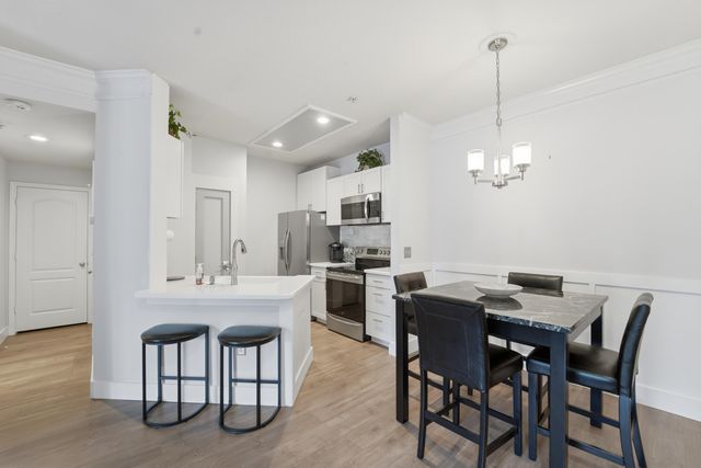 1300 Park West Unit 417, Mount Pleasant, SC 29466