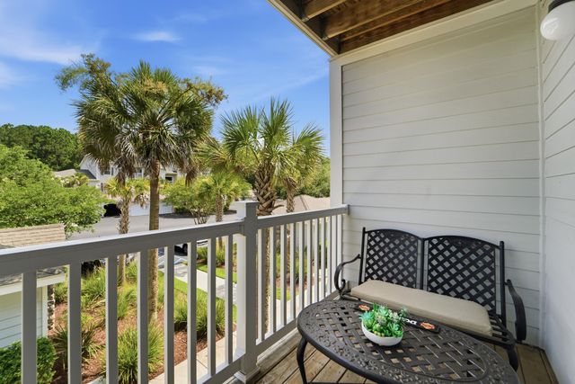 1300 Park West Unit 417, Mount Pleasant, SC 29466