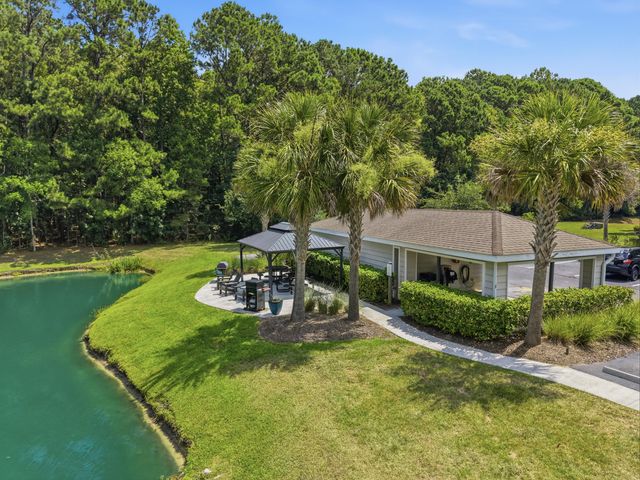 1300 Park West Unit 417, Mount Pleasant, SC 29466