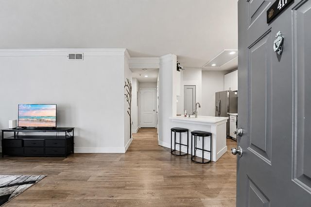 1300 Park West Unit 417, Mount Pleasant, SC 29466