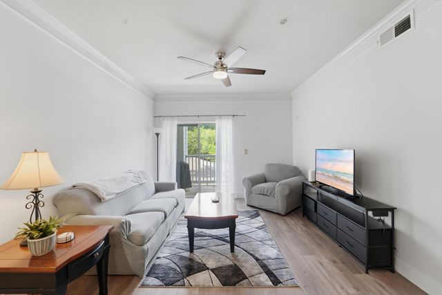 1300 Park West Unit 417, Mount Pleasant, SC 29466