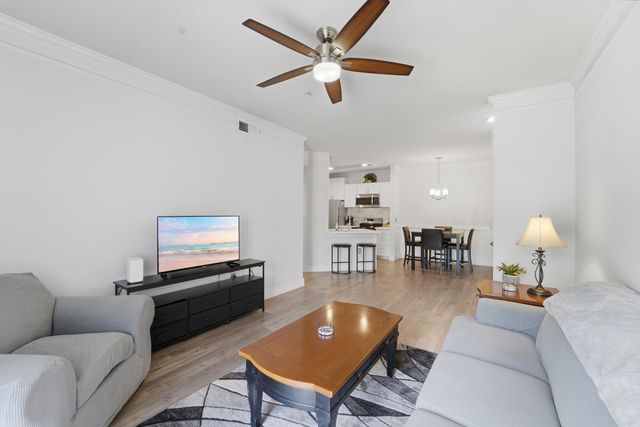 1300 Park West Unit 417, Mount Pleasant, SC 29466
