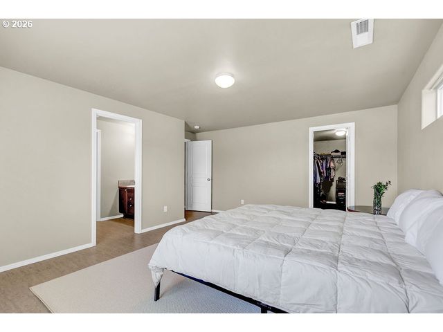 654 N GARDEN Way, Eugene, OR 97401