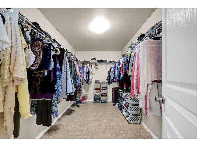 654 N GARDEN Way, Eugene, OR 97401