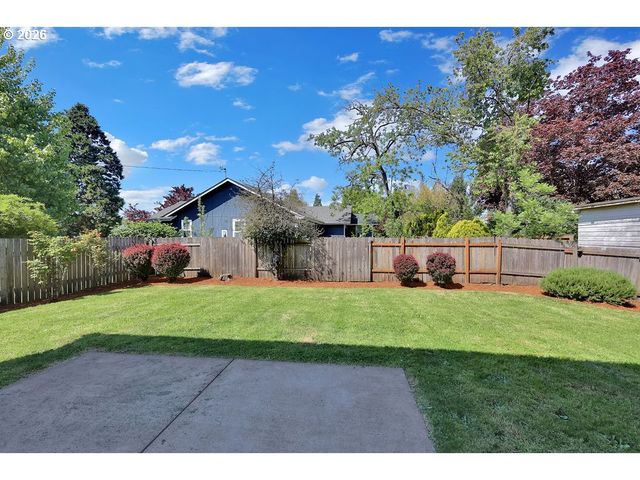654 N GARDEN Way, Eugene, OR 97401