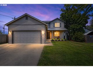 654 N GARDEN Way, Eugene, OR 97401