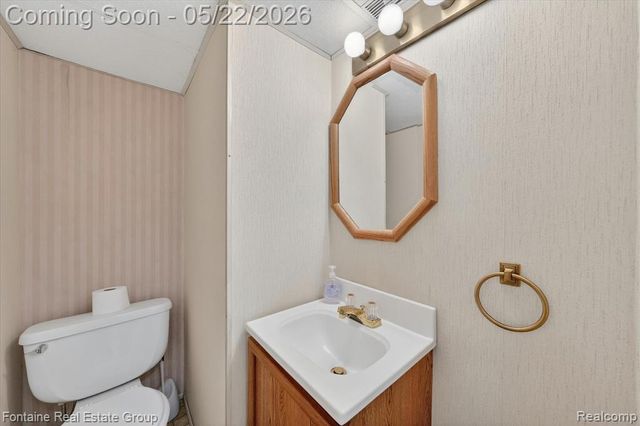 7406 Azalea Court, West Bloomfield, MI 48322