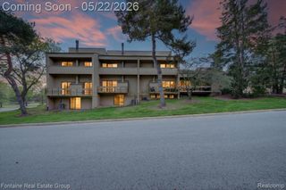 7406 Azalea Court, West Bloomfield, MI 48322