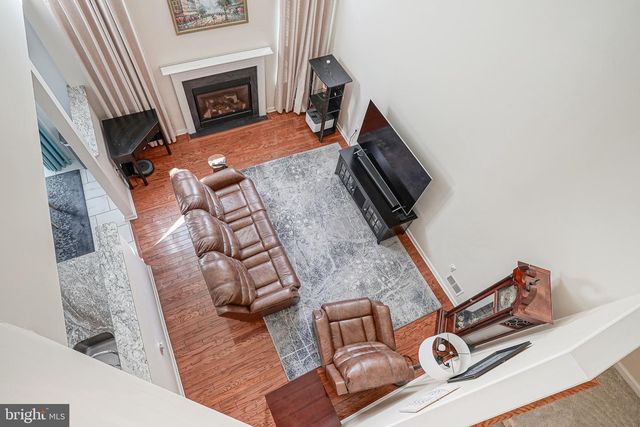 135 CHANCELLOR DR, Deptford, NJ 08096