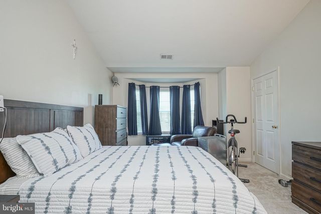 135 CHANCELLOR DR, Deptford, NJ 08096