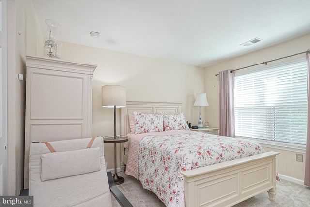 135 CHANCELLOR DR, Deptford, NJ 08096