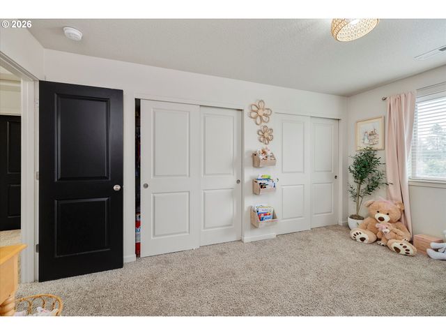 735 GARDEN Ct, Molalla, OR 97038