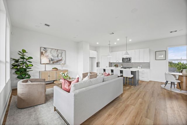 5111 Avenue J, Houston, TX 77011