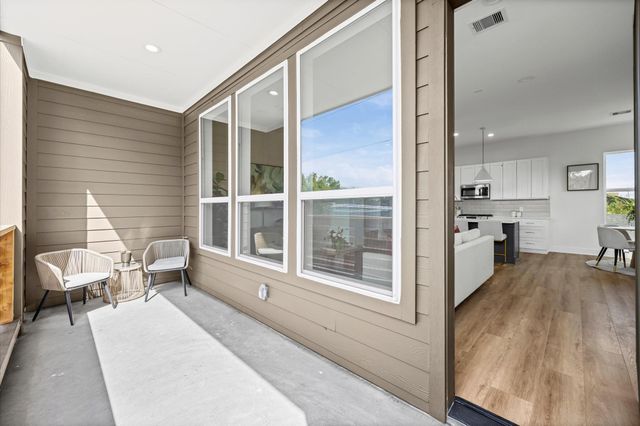 5111 Avenue J, Houston, TX 77011