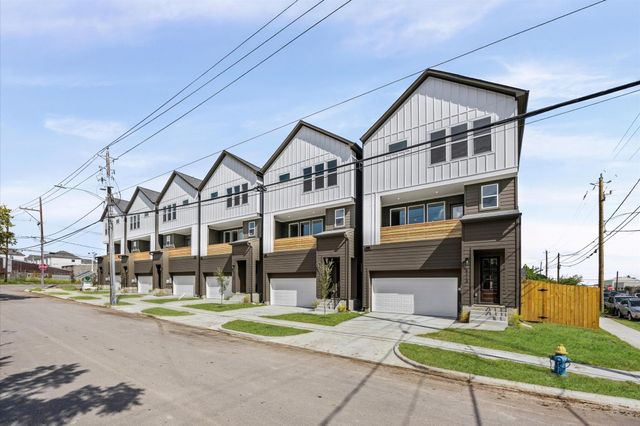 5111 Avenue J, Houston, TX 77011