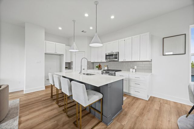 5111 Avenue J, Houston, TX 77011