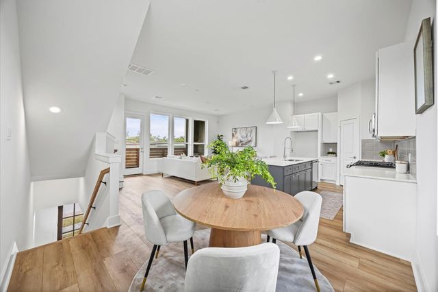 5111 Avenue J, Houston, TX 77011