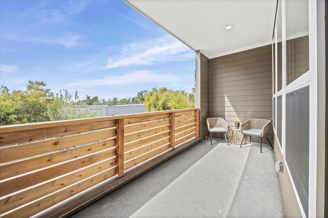 5111 Avenue J, Houston, TX 77011