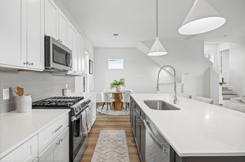 5111 Avenue J, Houston, TX 77011