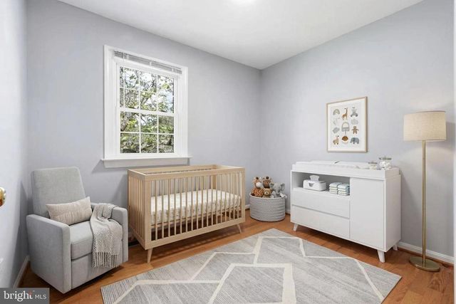 4871 NASH DR, Fairfax, VA 22032