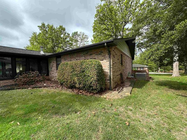 1817 Fairway Drive, Mountain Home, AR 72653
