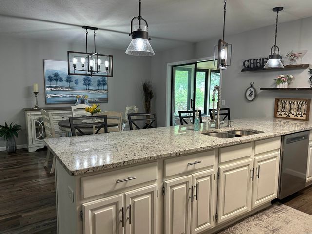 1817 Fairway Drive, Mountain Home, AR 72653