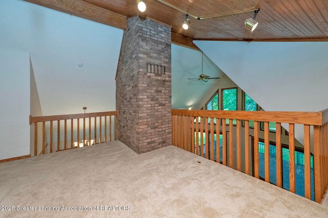 10471 N Royston Road, Grand Ledge, MI 48837