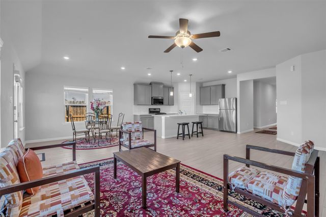 1202 Oak Barrel Run, Richmond, TX 77406