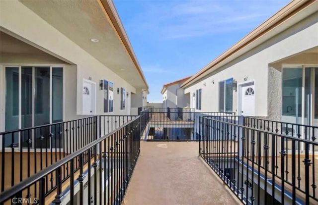 8153 Banana Avenue 206, Fontana, CA 92335