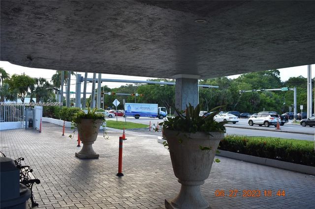 13499 Biscayne Boulevard CU203, North Miami, FL 33181