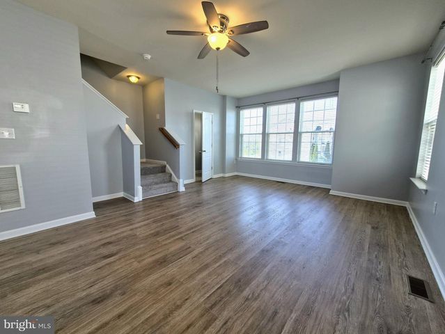 153 KENSINGTON TER, Martinsburg, WV 25405