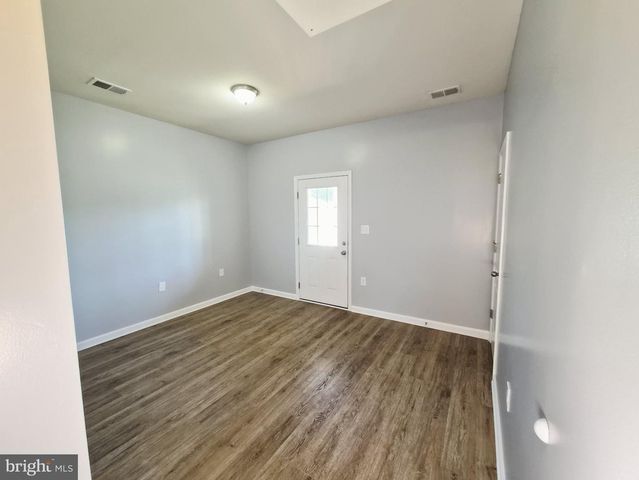 153 KENSINGTON TER, Martinsburg, WV 25405