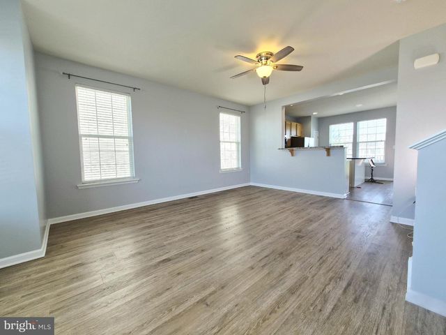 153 KENSINGTON TER, Martinsburg, WV 25405