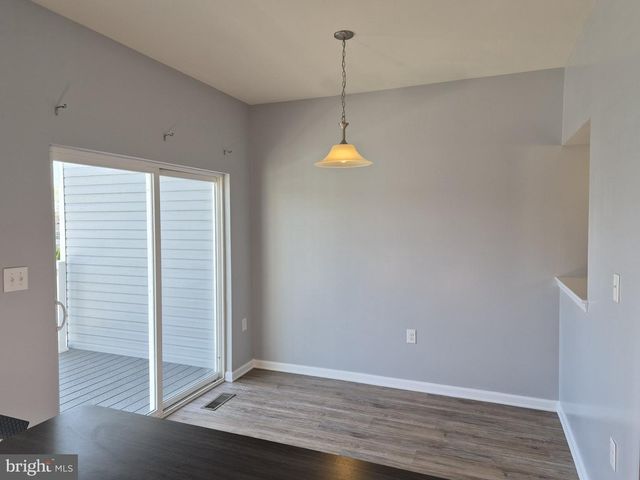 153 KENSINGTON TER, Martinsburg, WV 25405