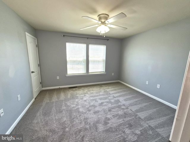 153 KENSINGTON TER, Martinsburg, WV 25405