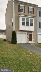 153 KENSINGTON TER, Martinsburg, WV 25405