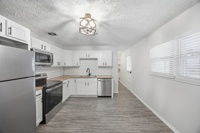 1938 Dunkirk Court, Lexington, KY 40504