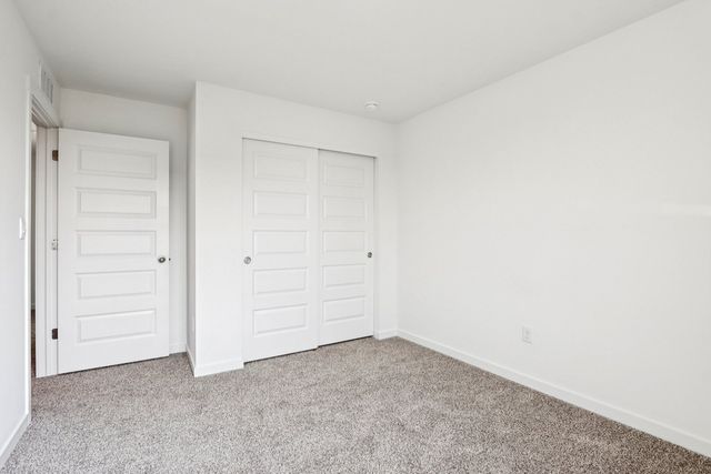 462 Vista Drive, Hampshire, IL 60140
