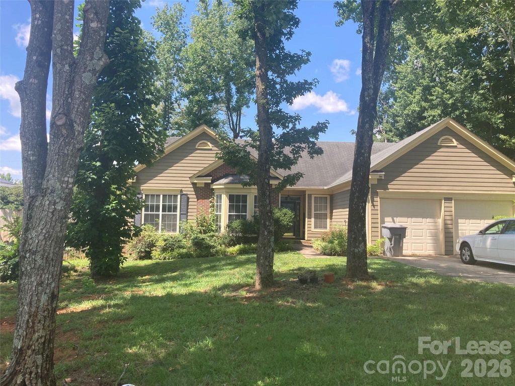3506 Briarthorne Drive, Charlotte, NC 28269