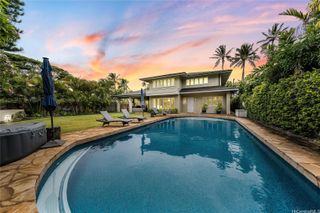 1319 Mokulua Drive, Kailua, HI 96734