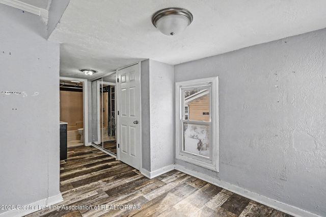 221 W Everettdale Avenue, Lansing, MI 48910